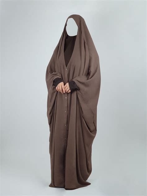 chador clothing.